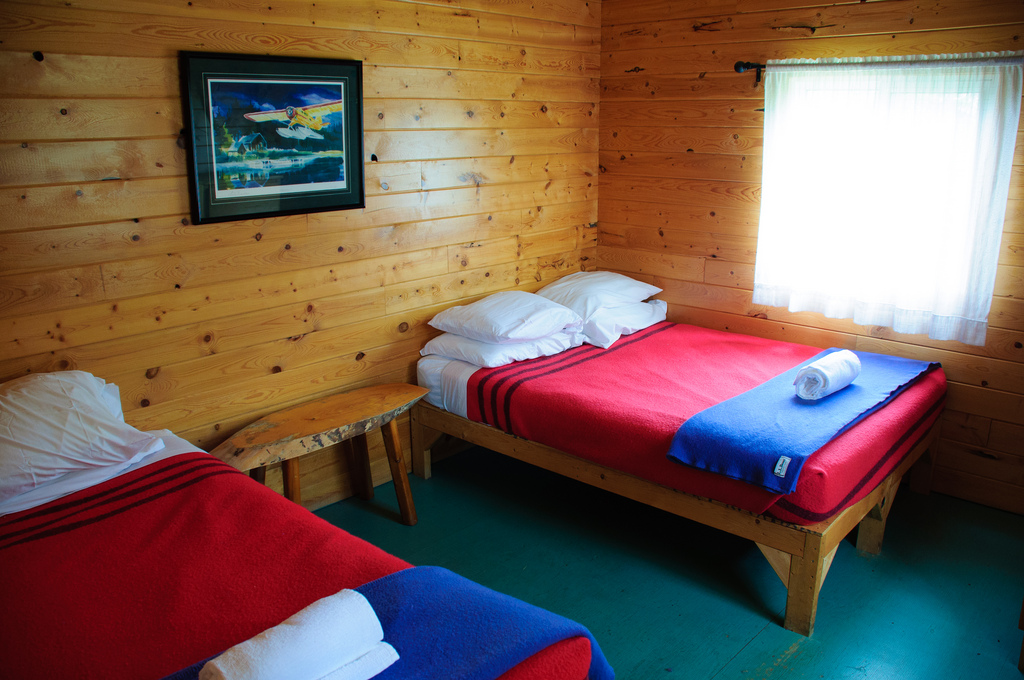 Conmfortable cabins at Viking Island Lodge