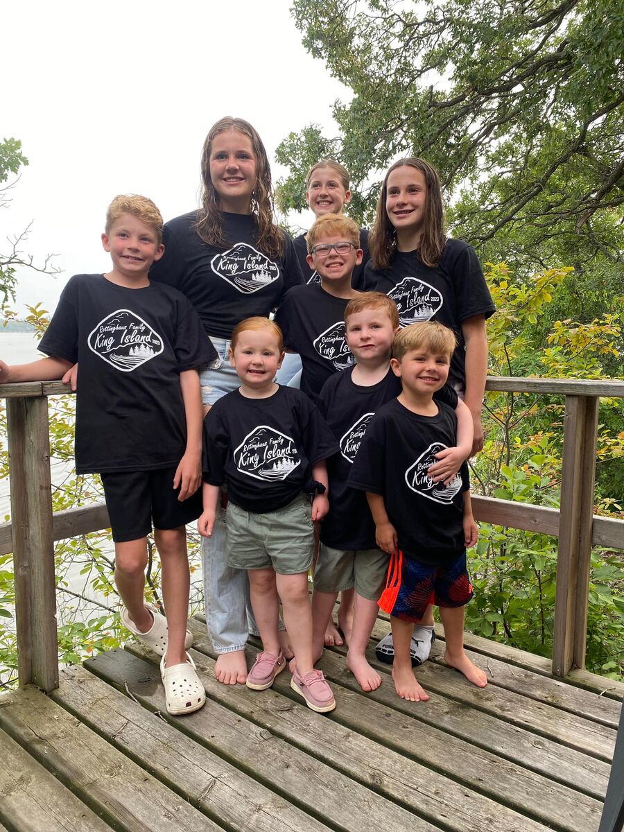 Family vacations at King Island Lodge on Lake of the Woods in Ontario, Canada.