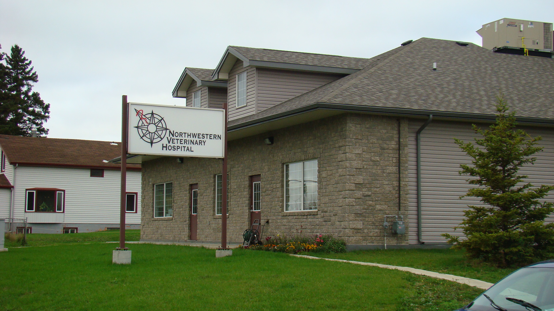 Northwestern Veterinary Hospital Sunset Country Ontario Canada