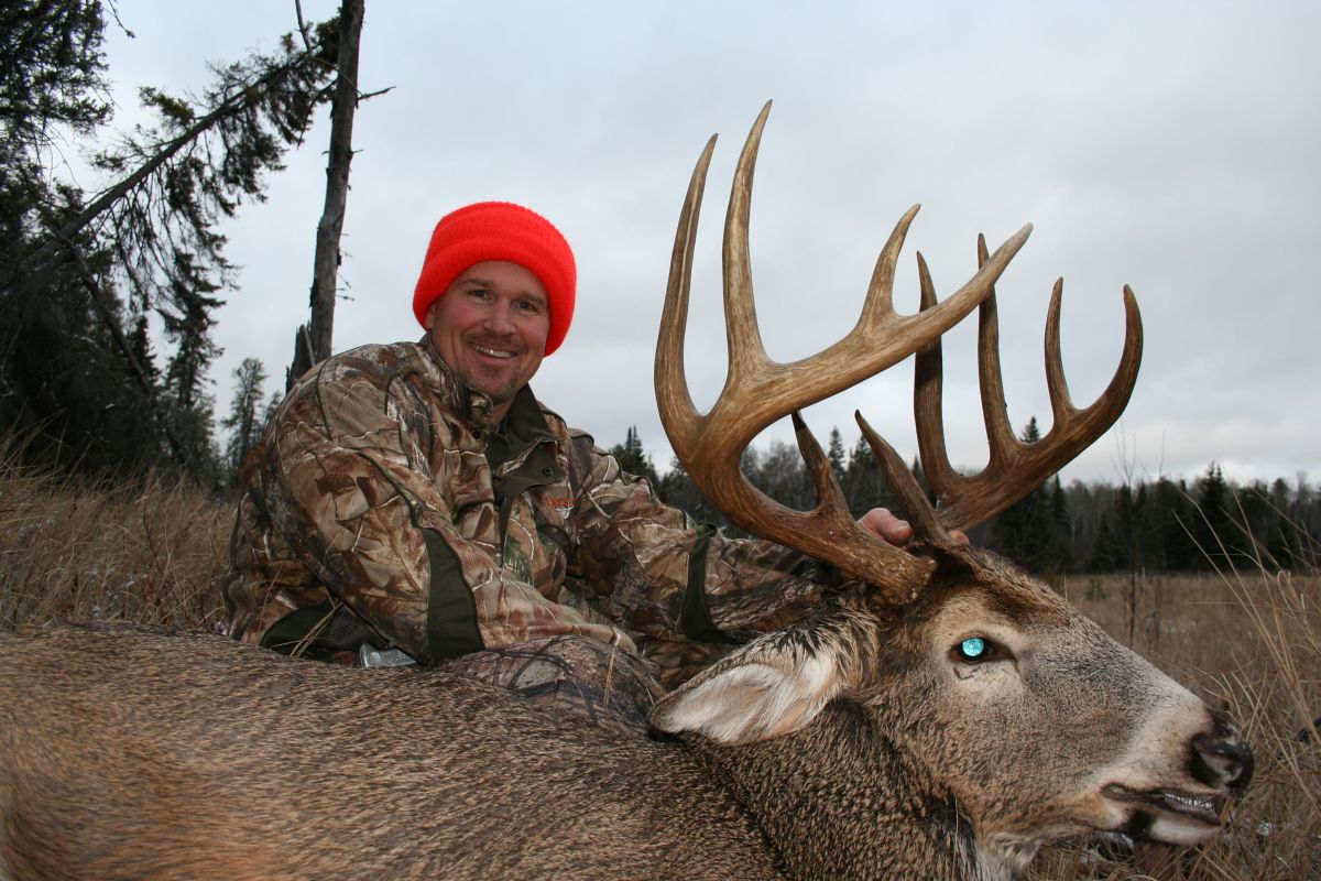 Sunset Country Ontario deer hunting