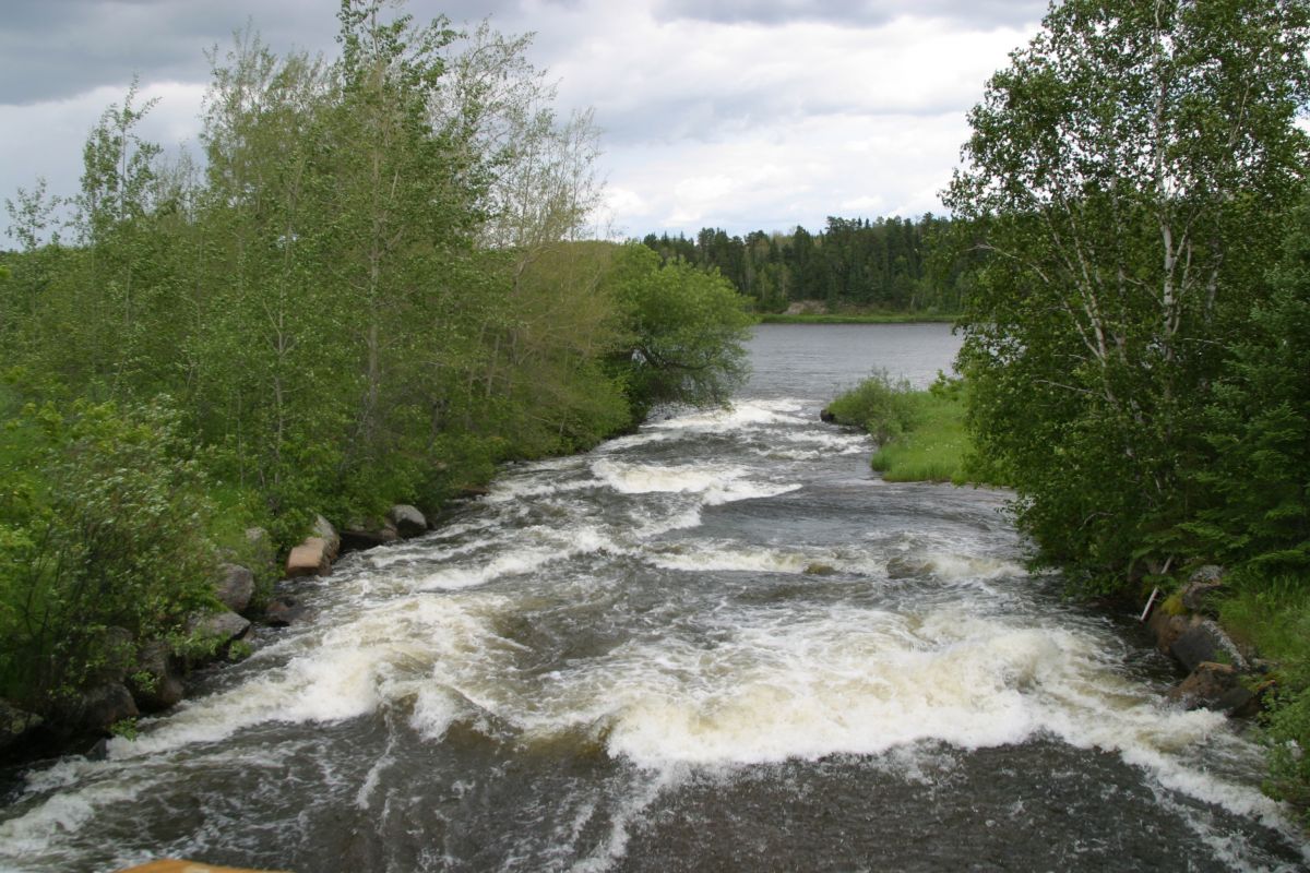 Moving water on the Indian Lake Chain in Northwestern Ontario