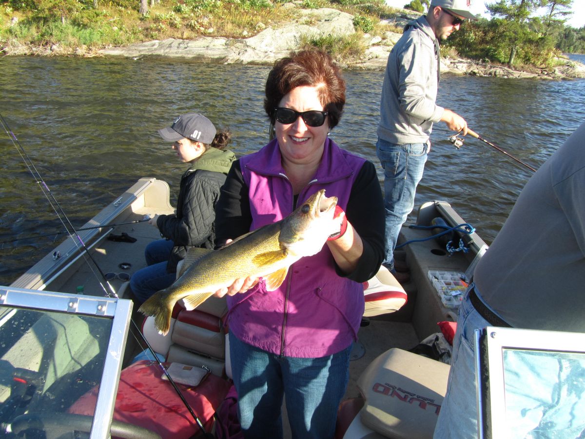 Walleye fishing on Lake of the Woods at Hanson's King Island Lodge