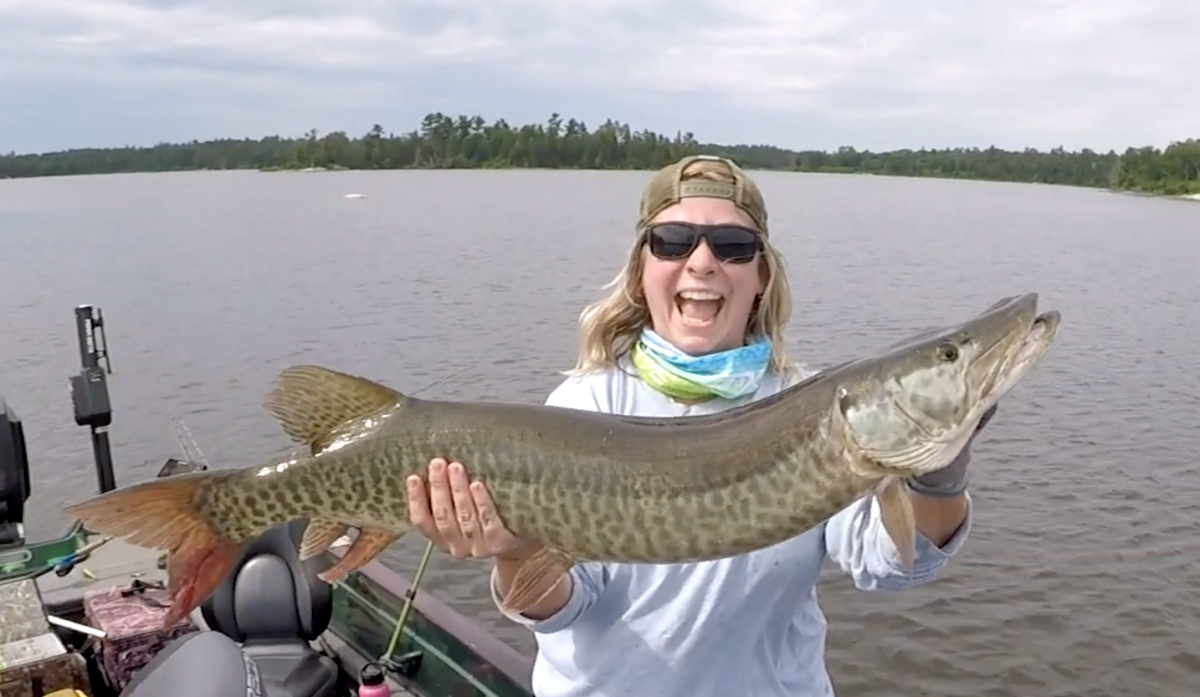 woman-holding-muskie-lake-of-the-woods