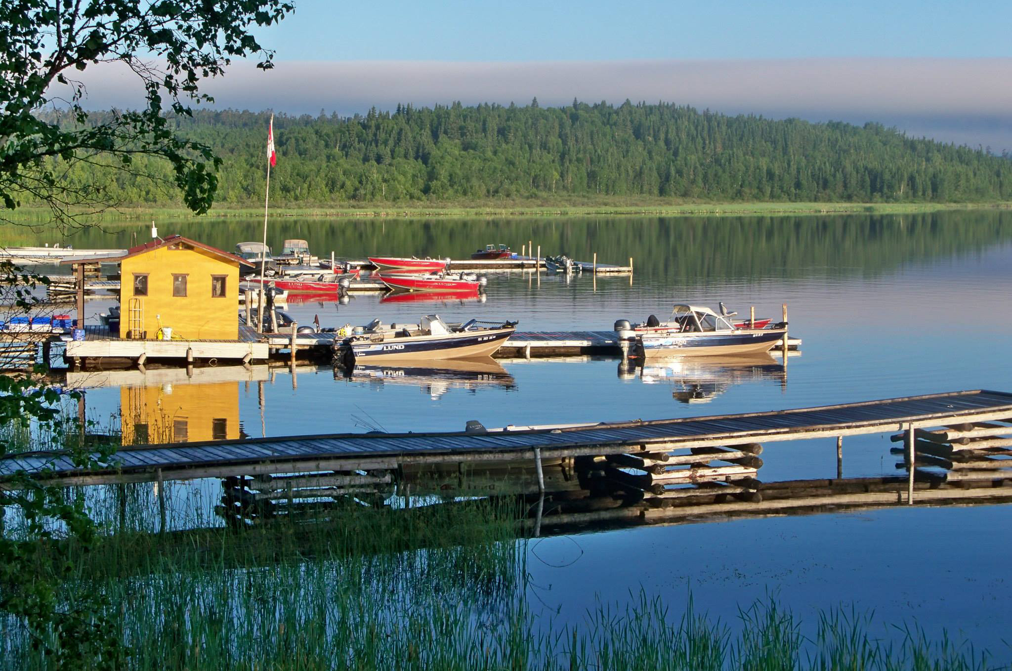 Lac Seul Lodge Sunset Country Ontario Canada   Lac Seul Lodge Boat Rentals 