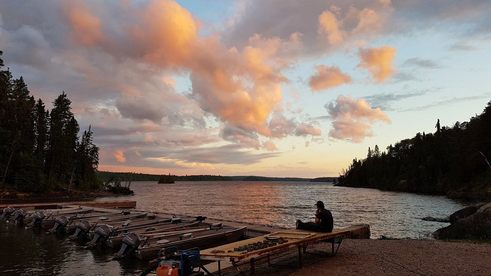 Donnelly S Minnitaki Lodge Sunset Country Ontario Canada