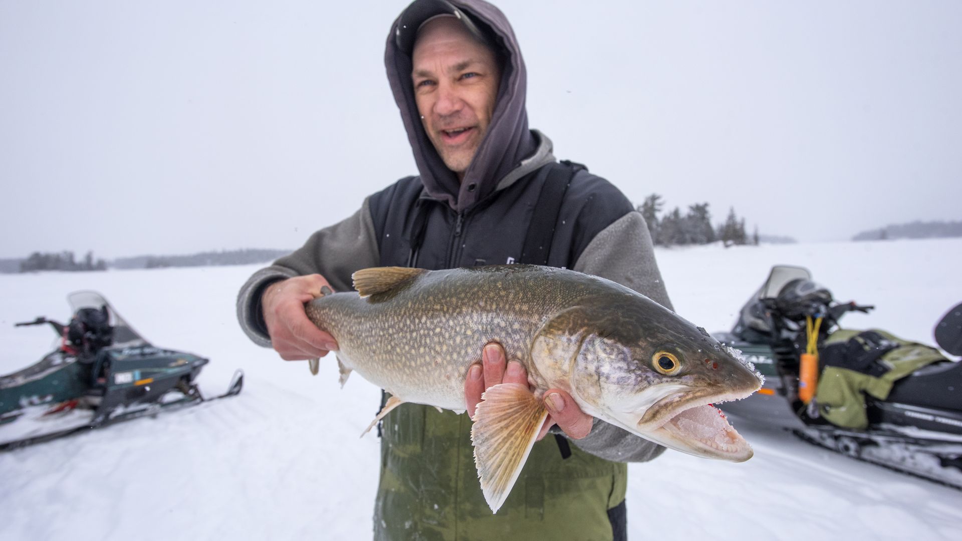 ICE FISHING FOR LAKE TROUT | Sunset Country, Ontario, Canada